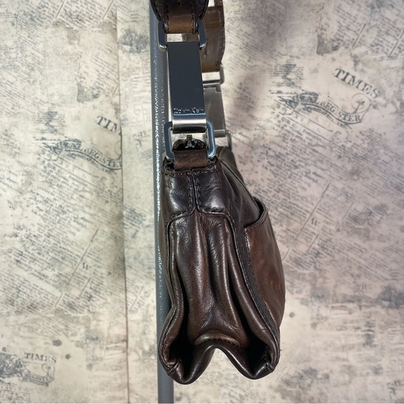 Calvin Klein leather shoulder bag - Picture 3 of 14